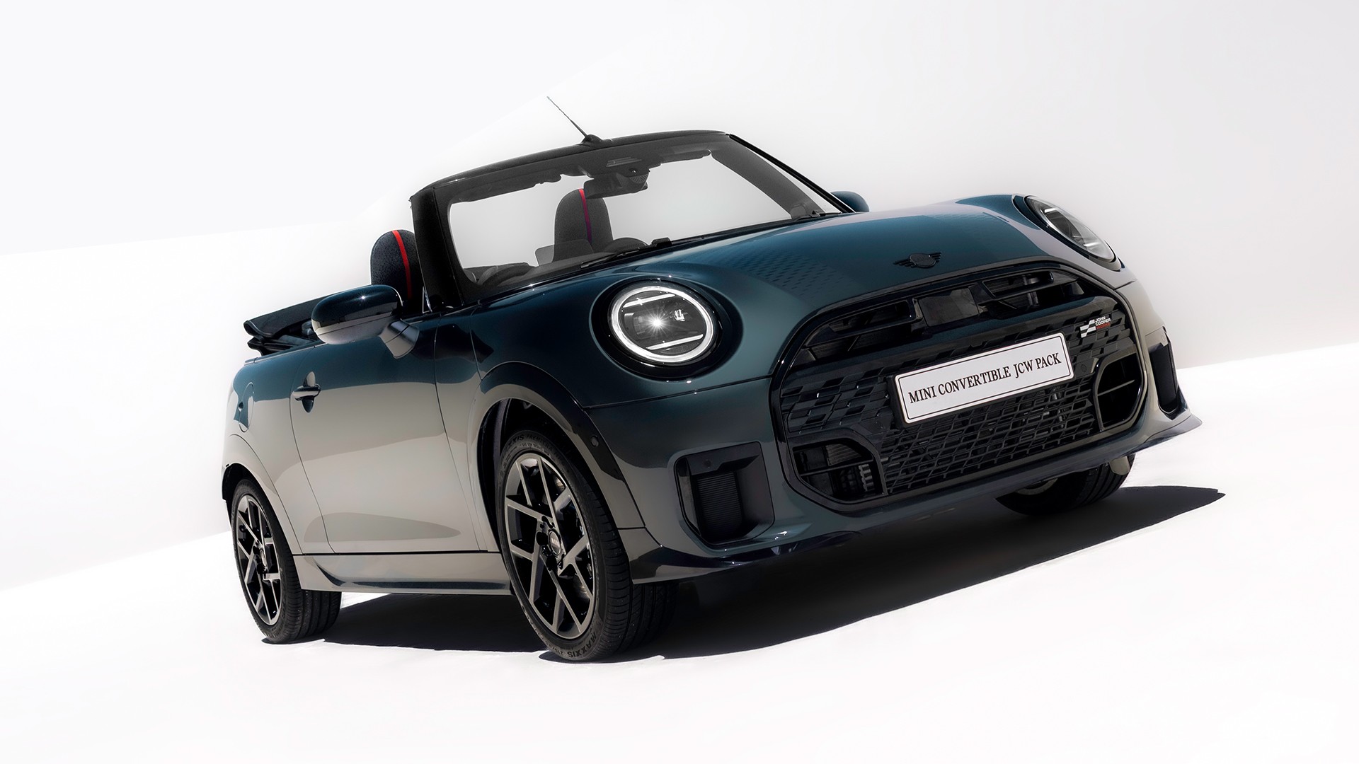 Detail video of the display in the MINI Cooper Convertible showing the navigation